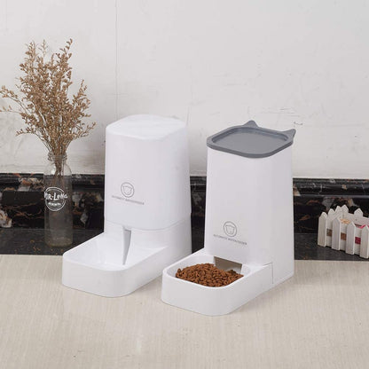 Automatic Pet Feeder and Water Dispenser Set - 1-Gallon Water Capacity and 2.1Kg Food Storage, Self-Dispensing Polypropylene Design for Cats and Dogs